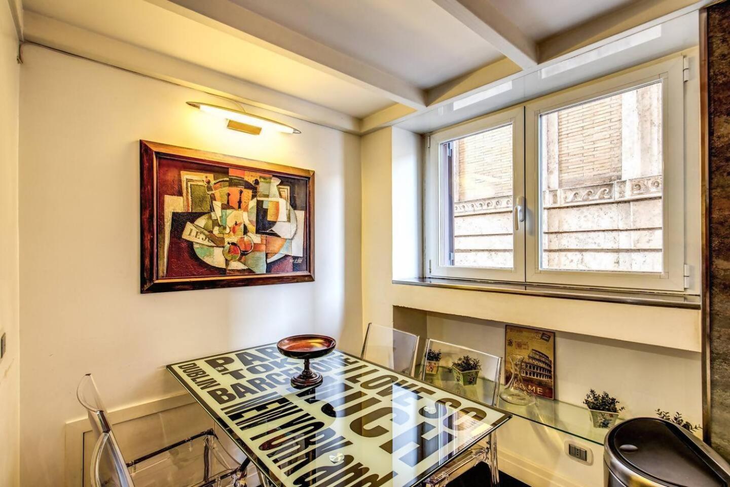 Spacious Flat By Piazza Navona Rome Bagian luar foto
