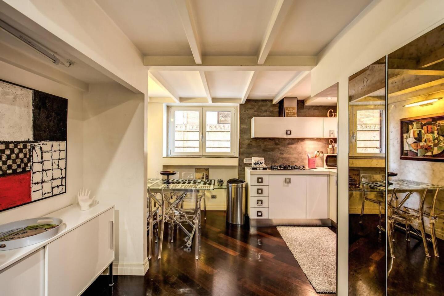 Spacious Flat By Piazza Navona Rome Bagian luar foto