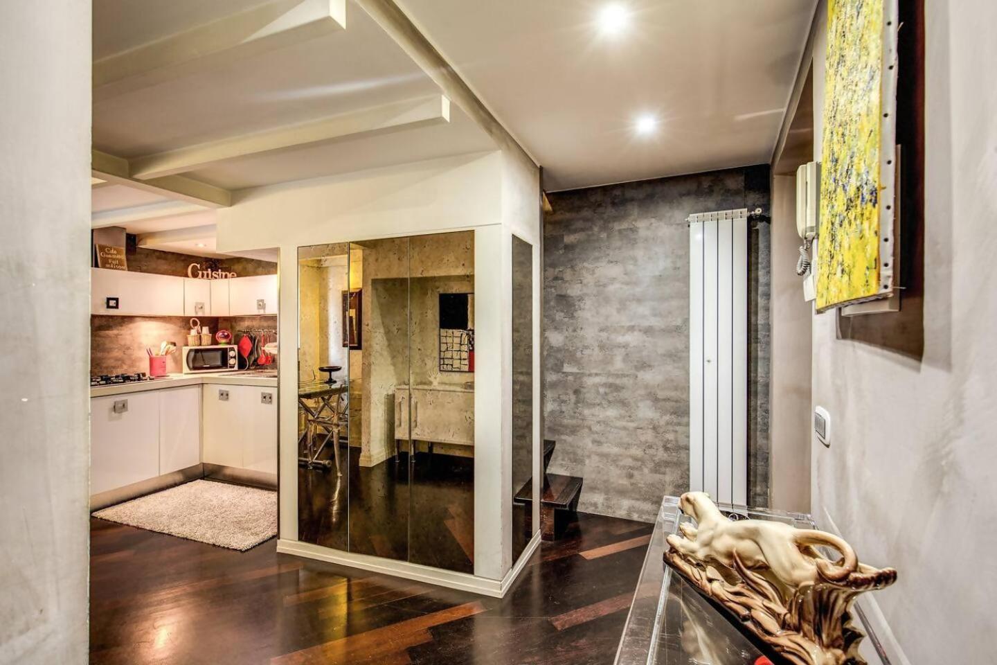 Spacious Flat By Piazza Navona Rome Bagian luar foto
