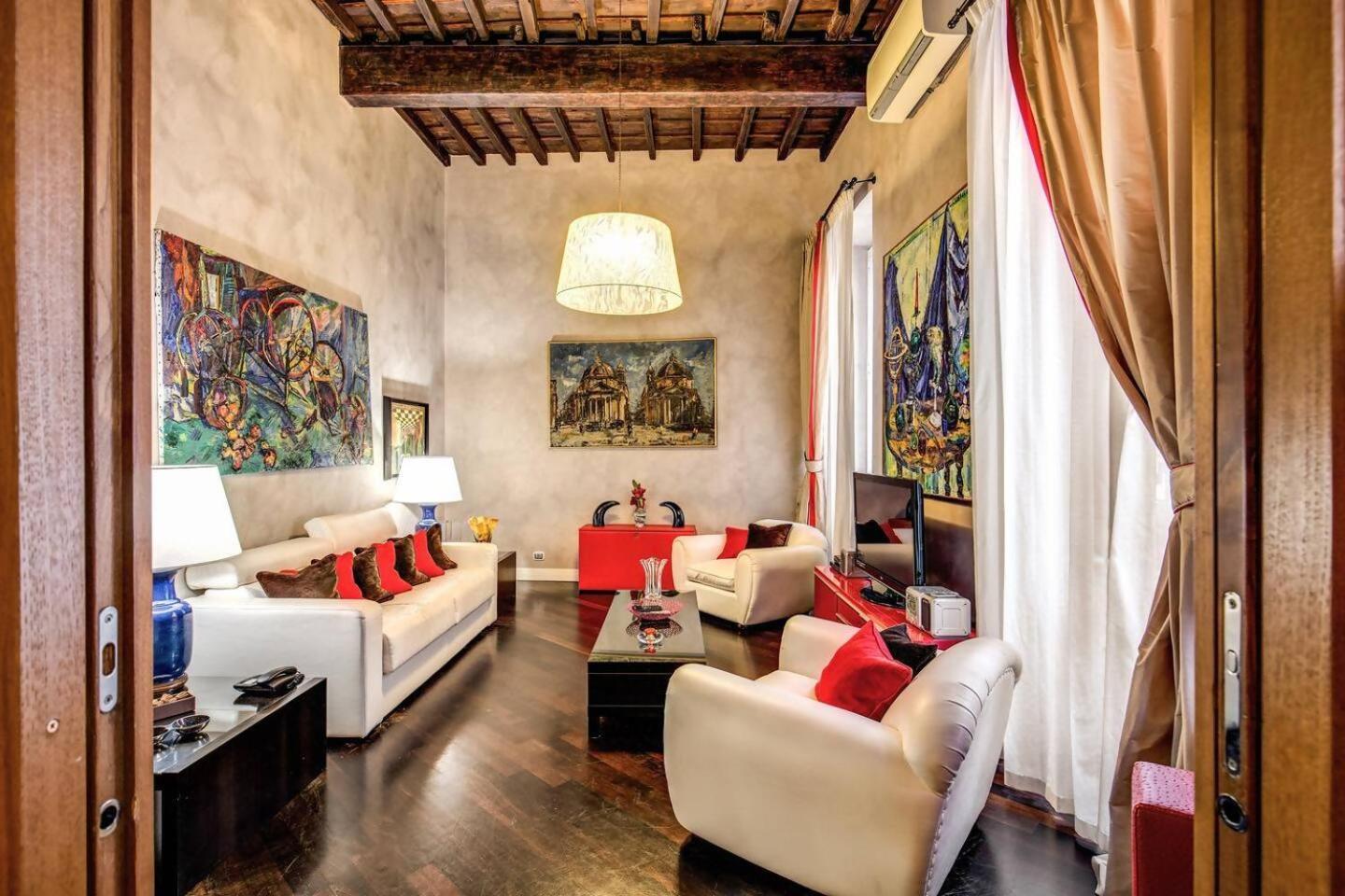 Spacious Flat By Piazza Navona Rome Bagian luar foto